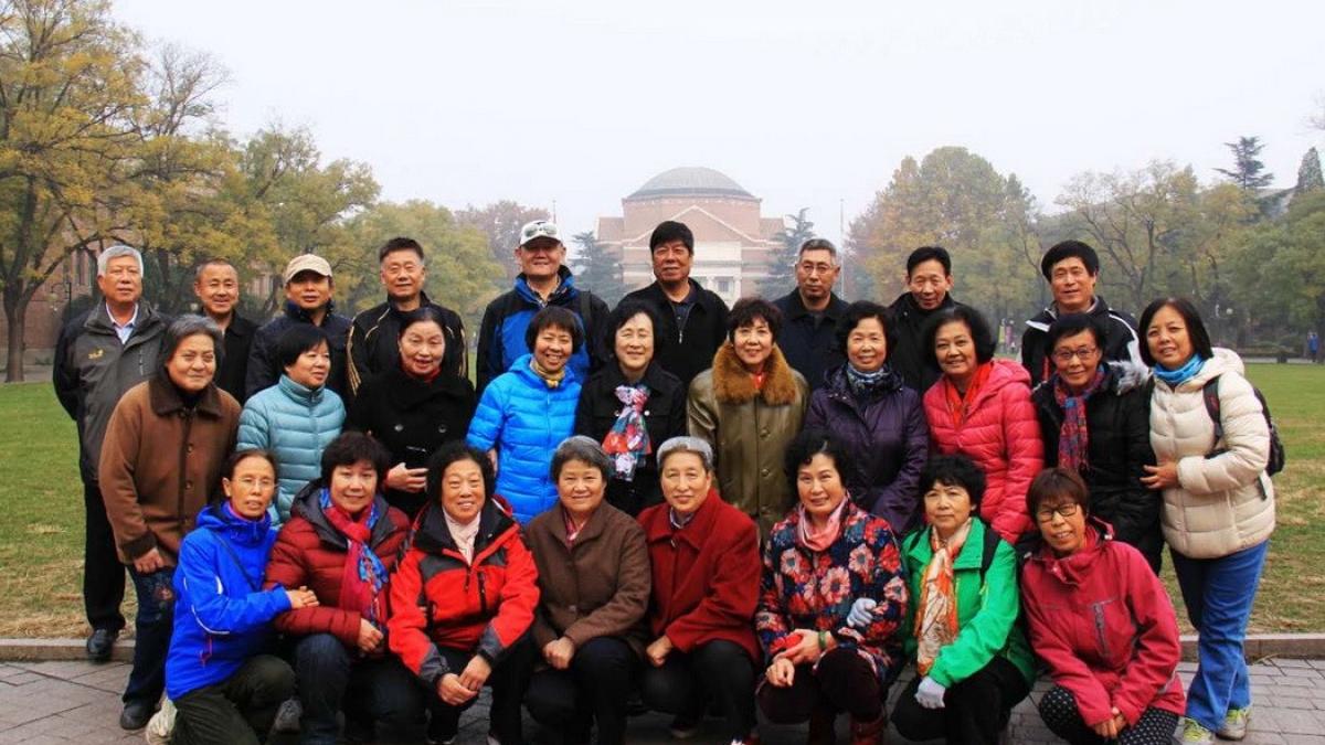 相聚在清华园——66届3班的一次聚会