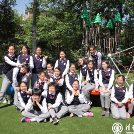 【毕业课程班级系列展示四】六（4）班：《长成我自己》——46个人的故事